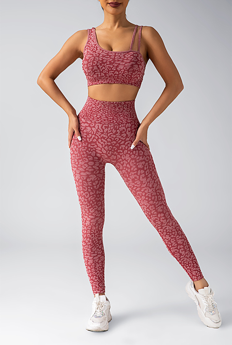 Customized Leopard Yoga Set